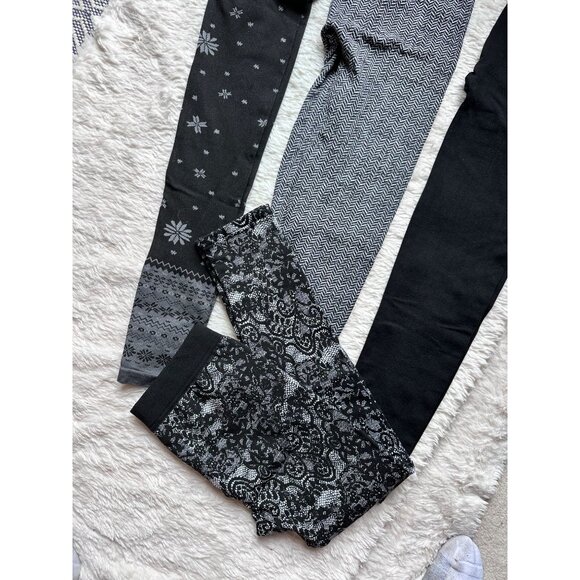 4 pairs of sweater leggings (3) Under Control and 1 Princess Vera Wang S/M - Picture 3 of 5
